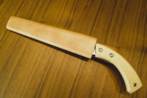 ハンドメイドオリジナル剪定鋸革ケース