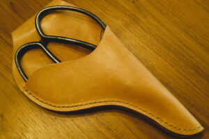 ハンドメイドオリジナル剪定木鋏革ケース