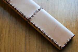 ハンドメイドオリジナル剪定鋸革ケース