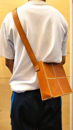 ハンドメイド革バッグ手直し前
