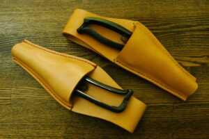 飛庄剪定鋏、外山刃物剪定鋏専用ハンドメイド革ケース1